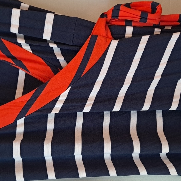 A pea in the Pod lovely maternity dress - Picture 2 of 10